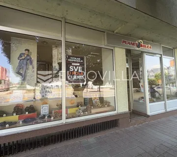 Đakovo, Strogi centar, poslovni prostor 105 m²