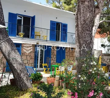 Hvar, lijepa kuća na južnoj strani otoka 1.red uz more - cover