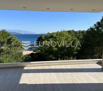 Krk, penthouse 100 m², prvi red do mora sa fantastičnim pogledom - cover