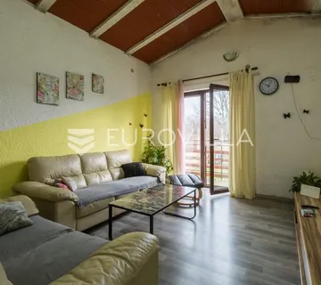 Istra, Poreč, samostojeća kuća na dvije etaže - Ladrovići, Poreč