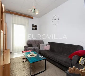 Rijeka, Zamet, dva uređena stana površine 95 m² s vrtom
