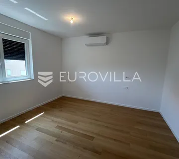 Pag, Mandre, Trosoban stan 93 m² na 2. katu, NOVOGRADNJA u blizini mora, S6 - Mandre, Kolan