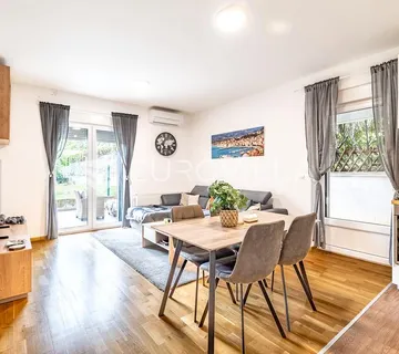 Zagreb, Mirogoj, funkcionalan dvosoban stan površine 53,67 m²