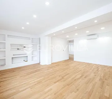 Zaprešić, Centar, četverosoban stan 160 m² s 4 parkirna mjesta, NOVOGRADNJA - cover