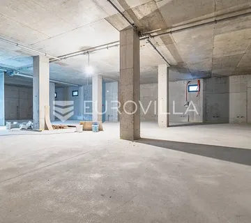 Velika Gorica, centar, poslovni prostor sa skladištem 300 m2 - cover