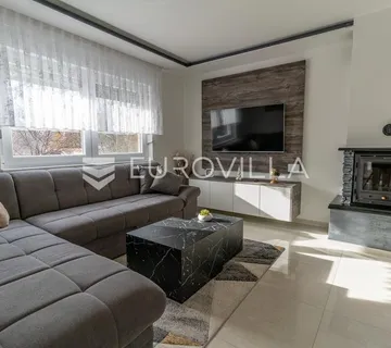 Velika, vila za odmor na atraktivnoj lokaciji