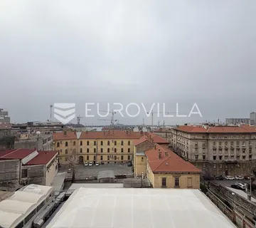 Rijeka, Belveder, dvosoban stan 62 m², pogledom na more, blizina centra grada