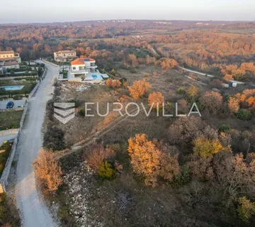 Istra, Sveti Lovreč, građevinsko zemljište 1.520 m²