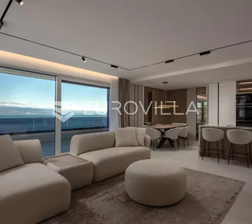 Opatija, luksuzan četverosoban stan s pogledom na more NKP 138 m2 - Punta Kolova