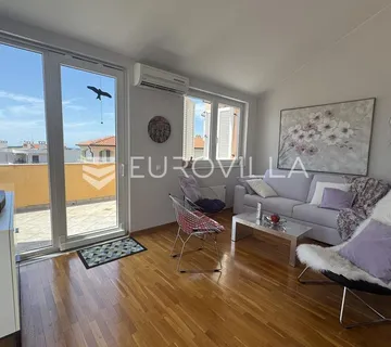 Istra, Novigrad, penthouse 97,07 m² s dvije spavaće sobe i panoramskim pogledom