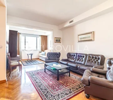 Zagreb, Importanne Galerija, prostran trosoban stan 81 m² - cover