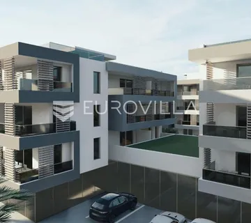 Split, Podstrana | dvosoban stan na drugom katu s garažnim parkirnim mjestom - Podstrana - Miljevac, Podstrana