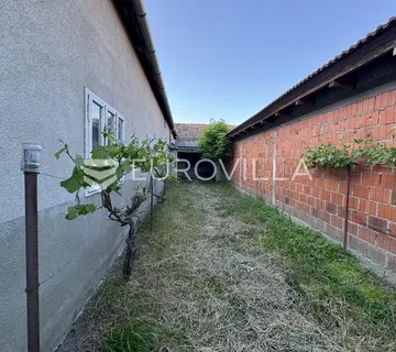 Strizivojna, kuća 175 m2 na zemljištu od 2794 m2