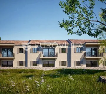 Istra, Rovinj, okolica Putini, dvosoban stan 65.72 m² s natkrivenom terasom i vrtom - Rovinjsko Selo, Rovinj