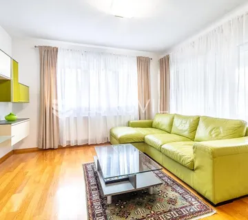 Zagreb, Mlinovi, prekrasan trosoban stan za najam, vanjsko parkirno mjesto, 68 m²