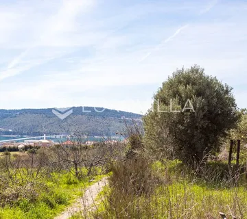 Trogir, Krban, građevinsko zemljište s pogledom na more - cover