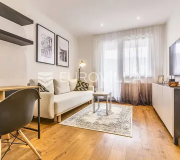 Gračanska cesta, novouređen dvosoban stan 60 m², balkon parking fix režije - Gračani