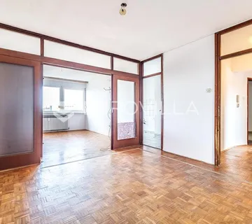 Zagreb, Dugave, prostran četverosoban stan s ostavom, 89 m²