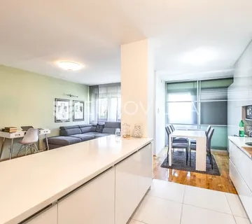 Zagreb, Jarun, dvosoban stan, 64 m²