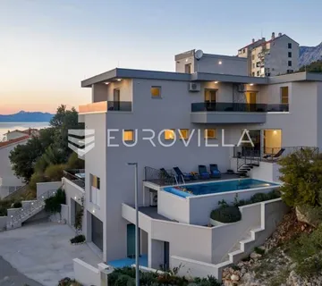 Podgora, luksuzna novoizgrađena vila s bazenom - cover