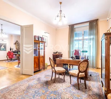 Reprezentativan građanski stan 180 m² u povijesnoj palači s liftom i pogledom na park - Zagreb