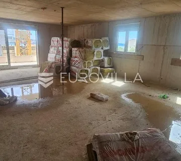 Trogir, Seget Donji stan 71,65 m² na 1. katu novogradnje s garažom i liftom - Seget Donji, Seget