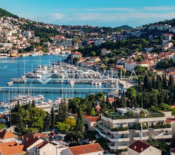Dubrovnik, penthouse s vanjskim bazenom na iznimnoj lokaciji - cover
