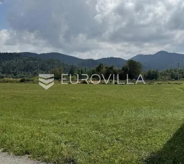 Fužine, Vrata, građevinski teren s građevinskom dozvolom za obiteljsku kuću - Vrata, Fužine
