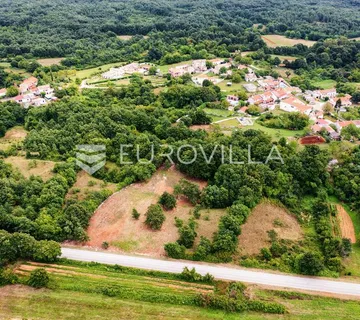Barban, Rojnići, prekrasno pravokutno građevinsko zemljište 910 m² - Rojnići, Barban