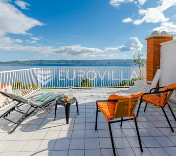 Omiš, Marušić, prekrasna apartmanska kuća - Marušići, Omiš