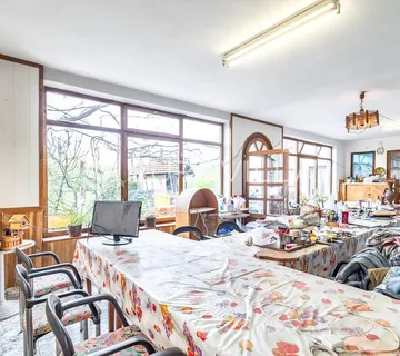 Sesvete, Dobrodol, stambeno, poslovni objekt 578 m² - Dobrodol, Zagreb