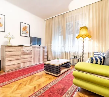 Centar, Tvrtkova prekrasan dvoiposoban stana NKP 93 m2 - cover