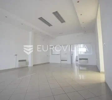 Zadar, Branimirova obala, poslovni prostor na izvrsnoj lokaciji