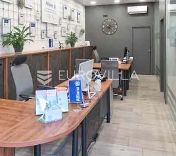 Zagreb, Svetice, ulični lokal 65 m² i garažno mjesto 16 m² - cover
