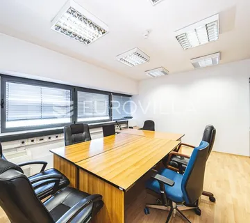 Zagreb, Borongajska cesta, prostrani uredski prostori za ZAKUP 169 m2 - cover