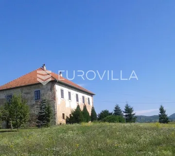 Gornja Rijeka, Pofuki, povijesna kurija - cover