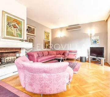 Zagreb, Ribnjak, uređen četverosoban stan s neto korisnom površinom od 144,2 m²