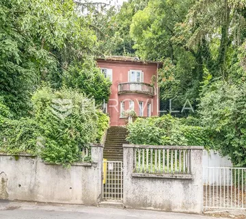 Zagreb, Mlinarska, prekrasna villa za adaptaciju na zemljištu 1.730 m²