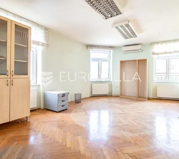 Zagreb, Centar, prostran stambeno, poslovni prostor za adaptaciju, 451 m² - cover