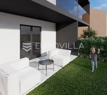 Osijek, Čepin, dvosoban stan s vrtom od 40 m² i parkirnim mjestom