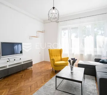 Zagreb, Kvaternikov trg, odličan dvosoban stan 70 m² s balkonom