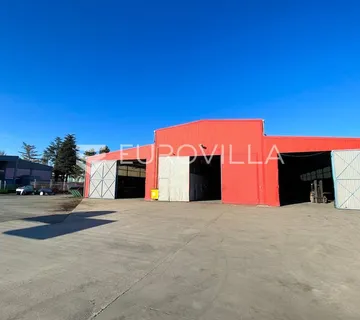 Donji Miholjac, Industrijska zona, najam industrijske hale površine 1.255 m²