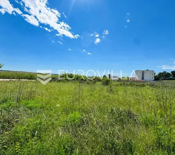 Pag, Povljana, građevinsko zemljište 1.225 m², 700 m od mora