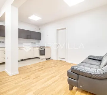 Zagreb, Maksimir novouređen četverosoban stan 87m2