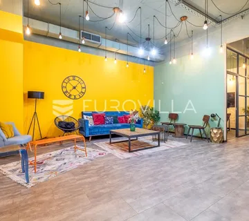 Zagreb, Donji grad, poslovni prostor uredske namjene 180 m² u prizemlju poslovne zgrade