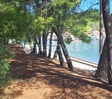 Šibenik, Prvić Luka, građevinsko zemljište prvi red do mora - Prvić Luka, Vodice