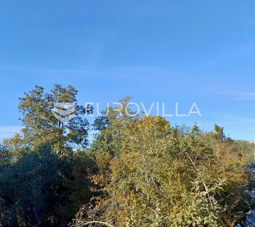 Malinska, Bogovići, građevinski teren površine 819 m²