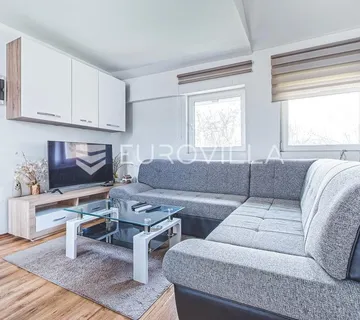 Zagreb, Gračani, trosoban stan NKP 78 m2 + GPM