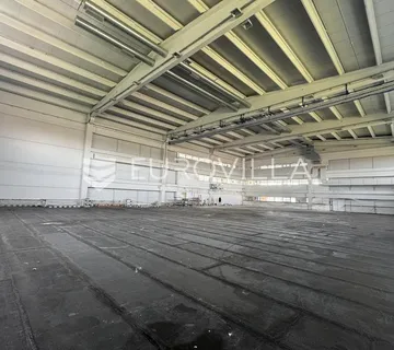 Kerestinec, poslovna zgrada 1900 m2 na parceli površine 4800 m2 - cover