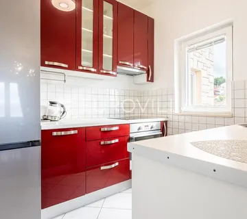 Omiš, Duće, prostrani dvosoban stan, 109,80 m² - cover